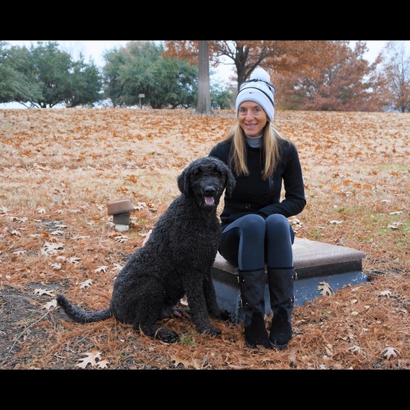 Laurie Racanelli - Poshmark Profile Picture of Laurie Racanelli (@laurierac) on Poshmark