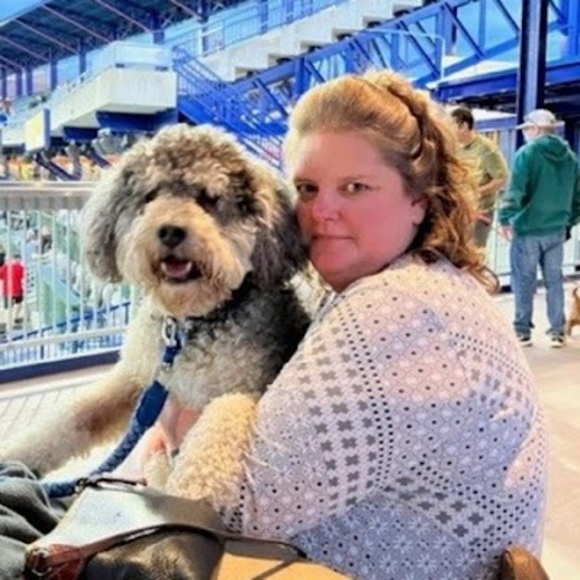 Profile Picture of Robin Tarson (@robintarson) on Poshmark