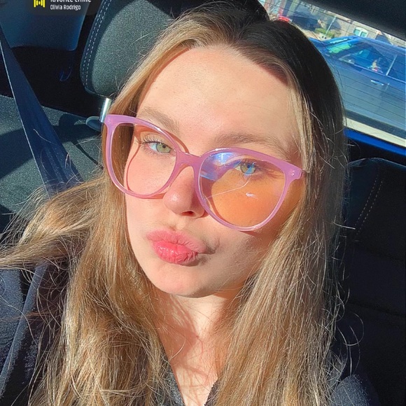 Profile Picture of Hayli Bartruff (@haylibartruff) on Poshmark