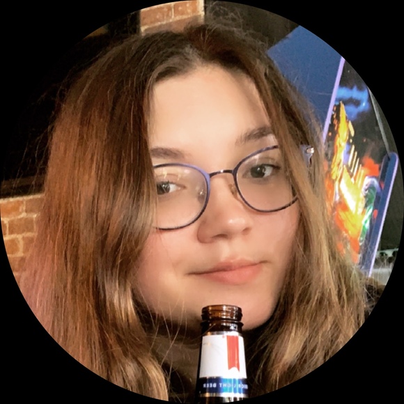 Profile Picture of Amanda Pressly (@apressly91) on Poshmark