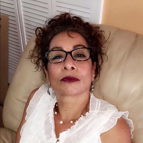 Profile Picture of Ada Silva (@ada_silva) on Poshmark