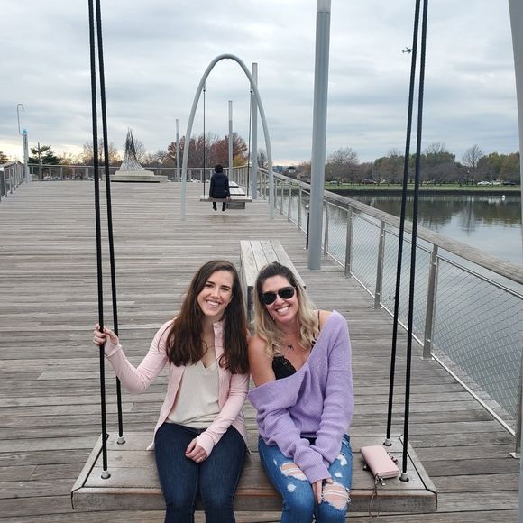 Laurie Hiltbrand - Poshmark Profile Picture of Laurie Hiltbrand (@lauriemarie93) on Poshmark