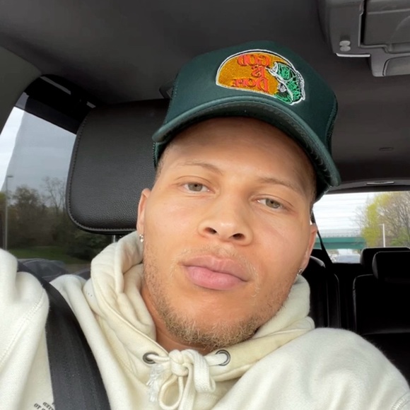 Profile Picture of Xavier Gatson (@xaviergatson) on Poshmark