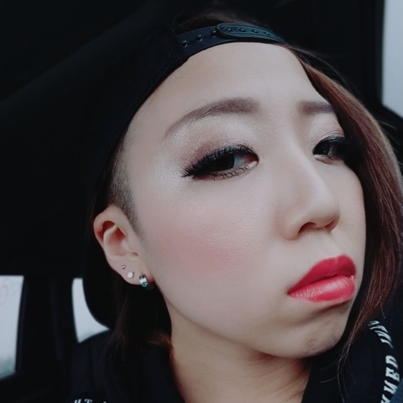 Profile Picture of Erina Kutilek (@lenc3961) on Poshmark