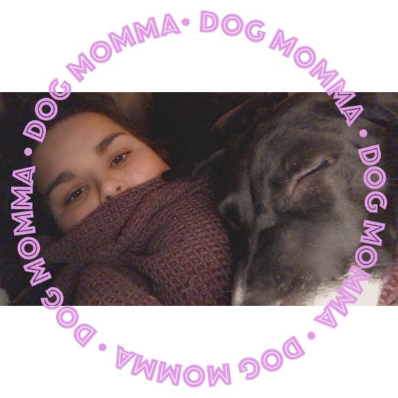 Profile Picture of Jacey Kleiner (@rockingjuju) on Poshmark