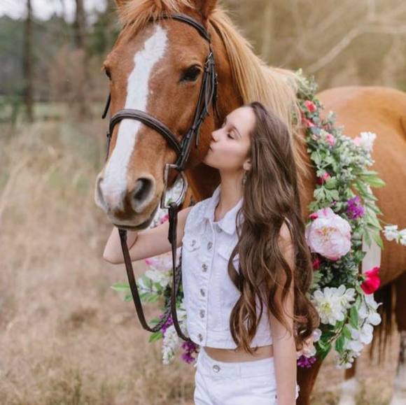 Profile Picture of Rachel Sharp (@rachel_sharp05) on Poshmark