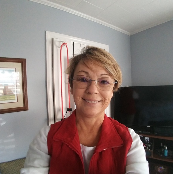 Profile Picture of Joyce Tadlock (@joyce_tadlock55) on Poshmark