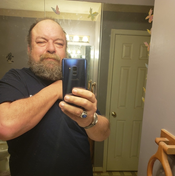 Profile Picture of Chris Bennetts (@chrisbennetts) on Poshmark