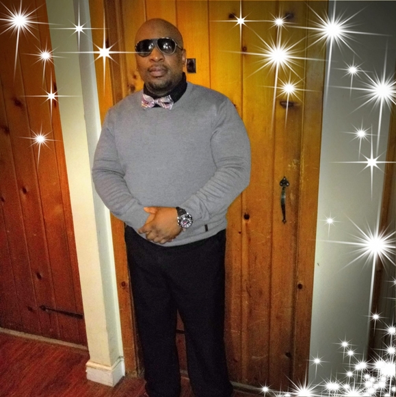 Profile Picture of Tony Grant (@tonygrant991) on Poshmark