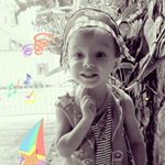 Profile Picture of Danielle Jenevain Grazinoli (@daniellejenevain) on Instagram