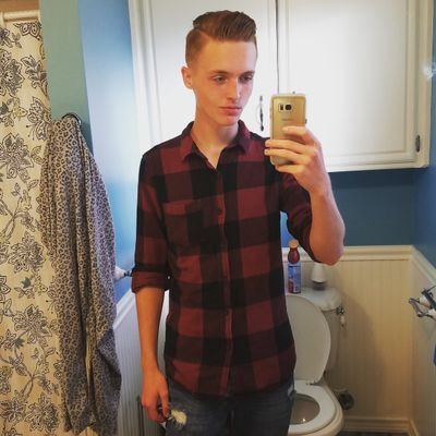 Profile Picture of Nick Volpe (@AwakeInI) on Twitter