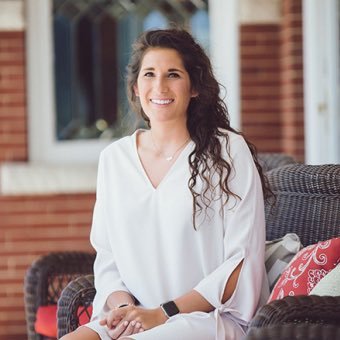 Profile Picture of Amanda Calhoun (@AmandaLee_9) on Twitter