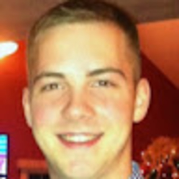 Profile Picture of James Mace (@jimmymace1) on Poshmark