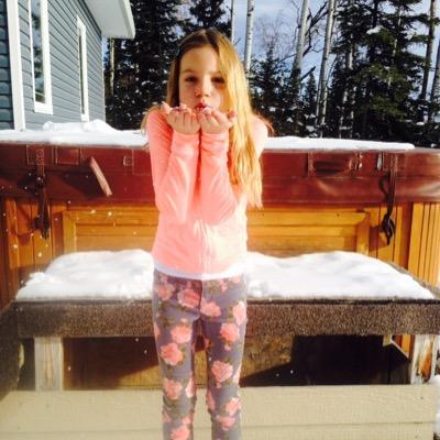 Profile Picture of Kara Michaelis (@michaelis_j) on Twitter