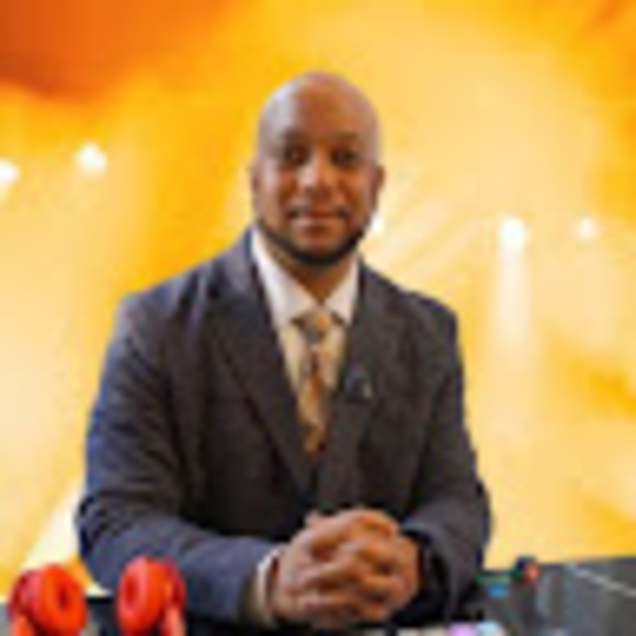 Profile Picture of Toney dj toneystone Burgan (@djtoneystone) on Poshmark