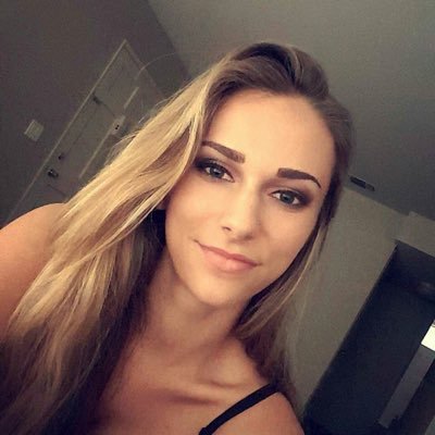 Profile Picture of Britney Hales (@britt_hales) on Twitter