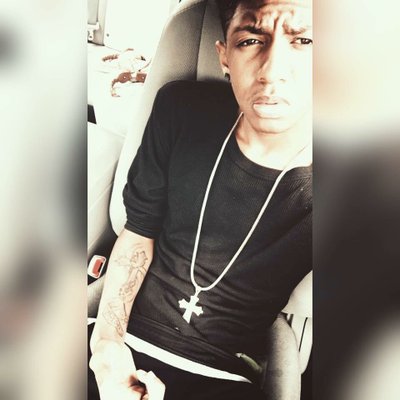 Profile Picture of Darnell Lamar Graham (@17_fozzy_17) on Twitter