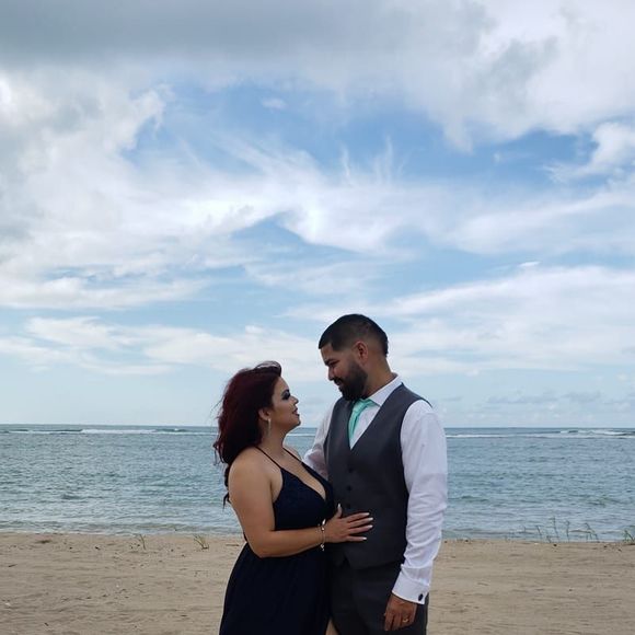 Peter Maldonado - Poshmark Profile Picture of Peter Maldonado (@bebemb5) on Poshmark