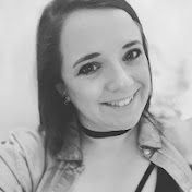 Profile Picture of Lucy Clare-Banayos (@supersinginglucy) on Youtube