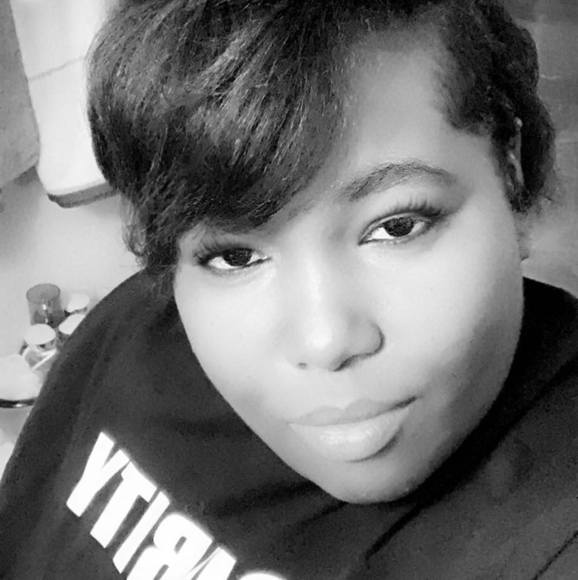 Profile Picture of Tiffanie Neysmith (@neystiff) on Poshmark