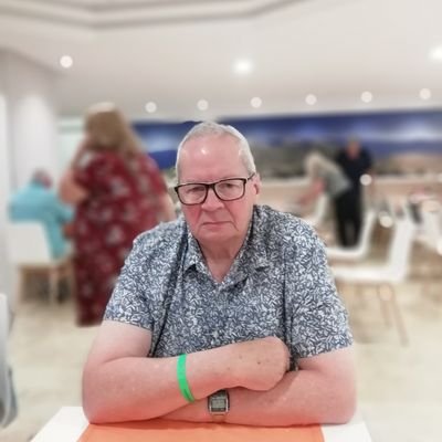 Profile Picture of Robert Astles (@TrueBlueQuizAce) on Twitter