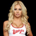 Profile Picture of Shannon (@looprockgirl) on Instagram