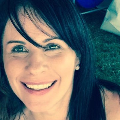 Profile Picture of Lynette Hoffmann (@LynetteHoffmann) on Twitter