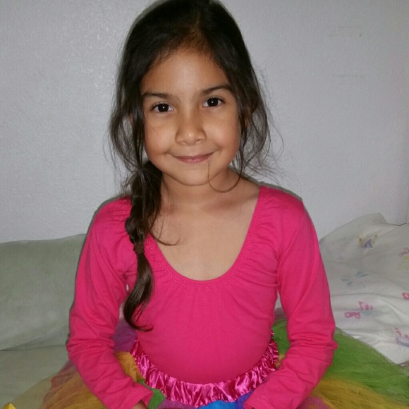 Mera Mera - Poshmark Profile Picture of Mera Mera (@esfu78) on Poshmark