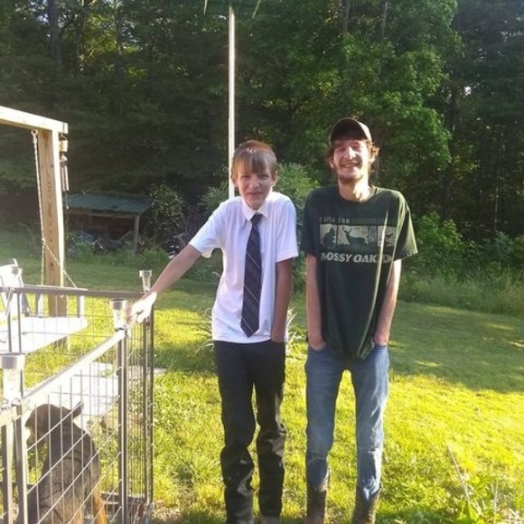 Profile Picture of Tonya Waller (@flodrodd) on Poshmark