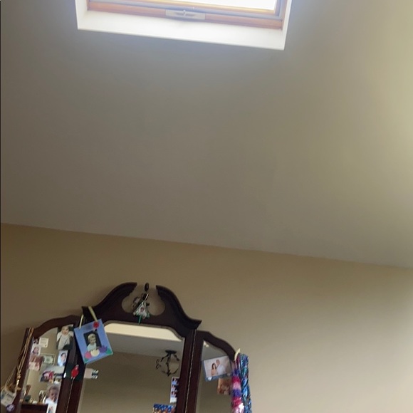 Profile Picture of John Skinner (@johnskinner244) on Poshmark