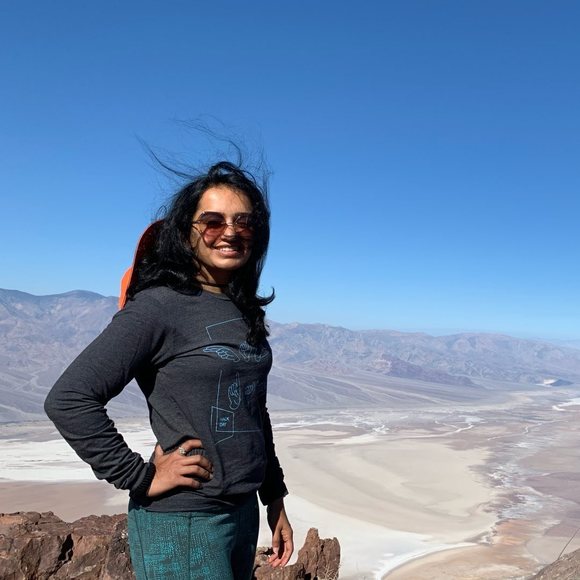 Profile Picture of Shailee Thaker (@shaileethaker) on Poshmark