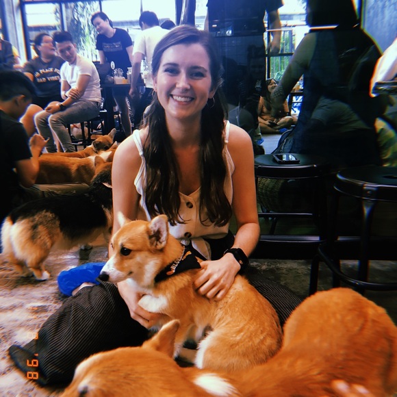 Profile Picture of Laura Mcgee (@mcgee947) on Poshmark