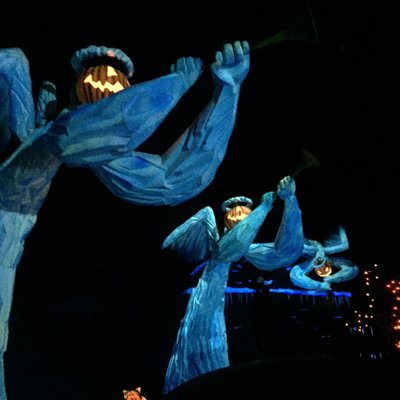 Profile Picture of Laura Priddy (@Madmadammimm) on Twitter