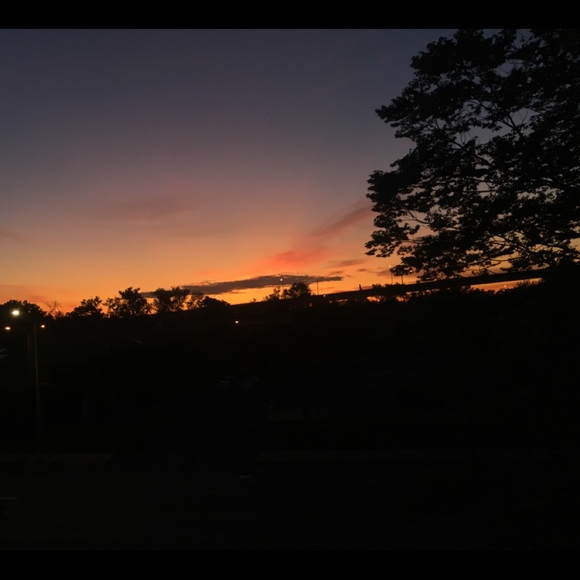 Profile Picture of Jaclyn Walker (@jacs_shop) on Poshmark