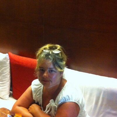 Profile Picture of Alison Bowling (@alisonbowling) on Twitter