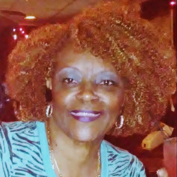 Profile Picture of Eleanor Richardson (@blueskin1) on Poshmark