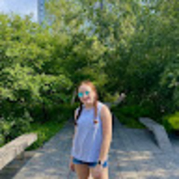 Hannah Kaffee - Poshmark Profile Picture of Hannah Kaffee (@hannahkaffee) on Poshmark