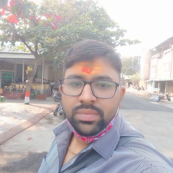 Profile Picture of Dilip kalal Kalal (@kalaldilip616) on Poshmark