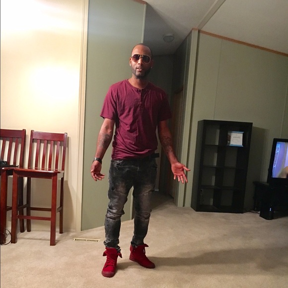 Profile Picture of Terrance Stephens (@tmoney790) on Poshmark