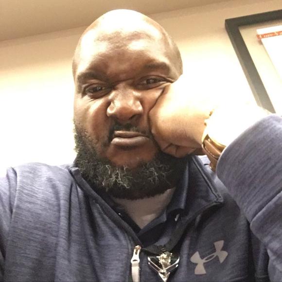 Profile Picture of Drew Plummer (@coachdrew3) on Poshmark