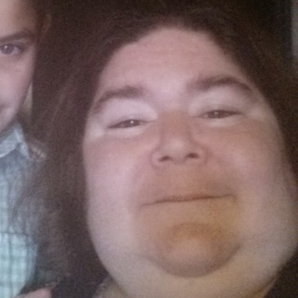 Profile Picture of Elizbeth Schmucker (@shorty46542) on Poshmark