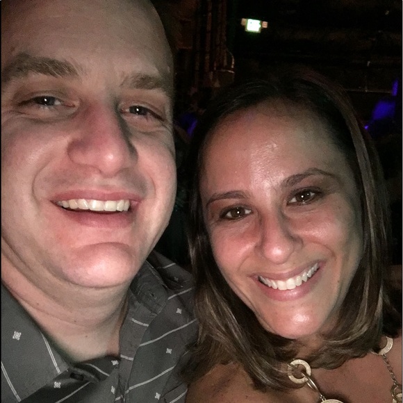 Profile Picture of Jodi Albers (@jodalb) on Poshmark