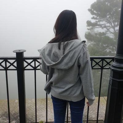 Profile Picture of XUEqI (: (@xq_qi) on Twitter