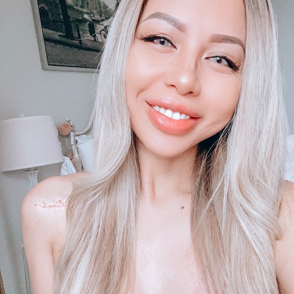 Profile Picture of Gina Huynh (@ginahuynh85) on Poshmark