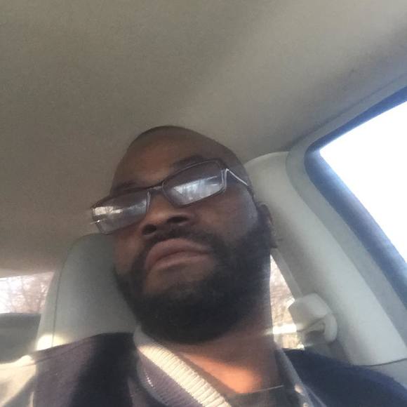 Profile Picture of Marcell Evans (@trapmuzic1974) on Poshmark