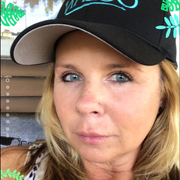 Profile Picture of Raiya Samii (@tbrranch68) on Poshmark