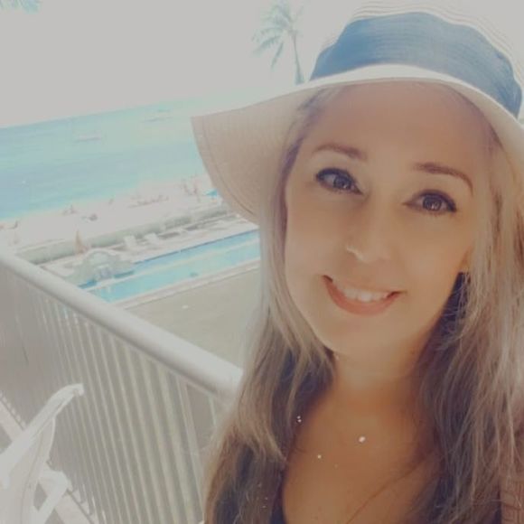 Profile Picture of Lisa Mcwilliams (@lk2bkool) on Poshmark