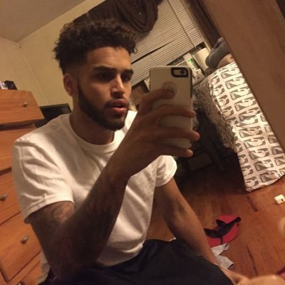 Profile Picture of Cam Davison (@davison_cam) on Twitter