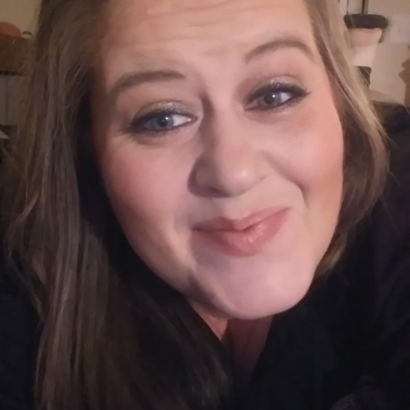 Profile Picture of Aubrey Hansell (@breybrey38) on Poshmark