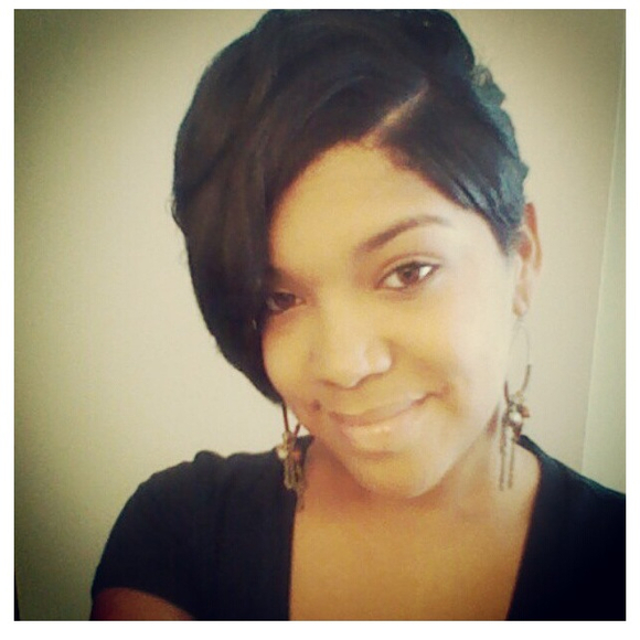 Profile Picture of Dominique Yates (@creoleladi) on Poshmark